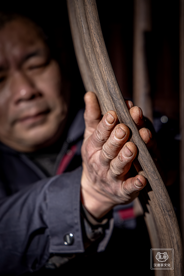 千色閱盡，我自獨(dú)黑插圖11
