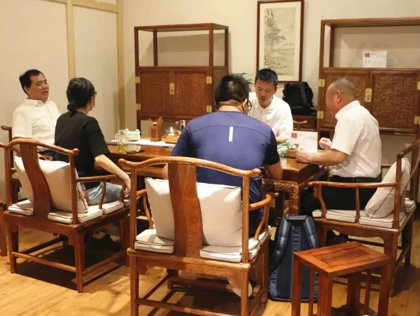 中國國際茶文化研究會主辦浙茶企赴陜西考察活動，參觀漢唐西安旗艦店插圖2